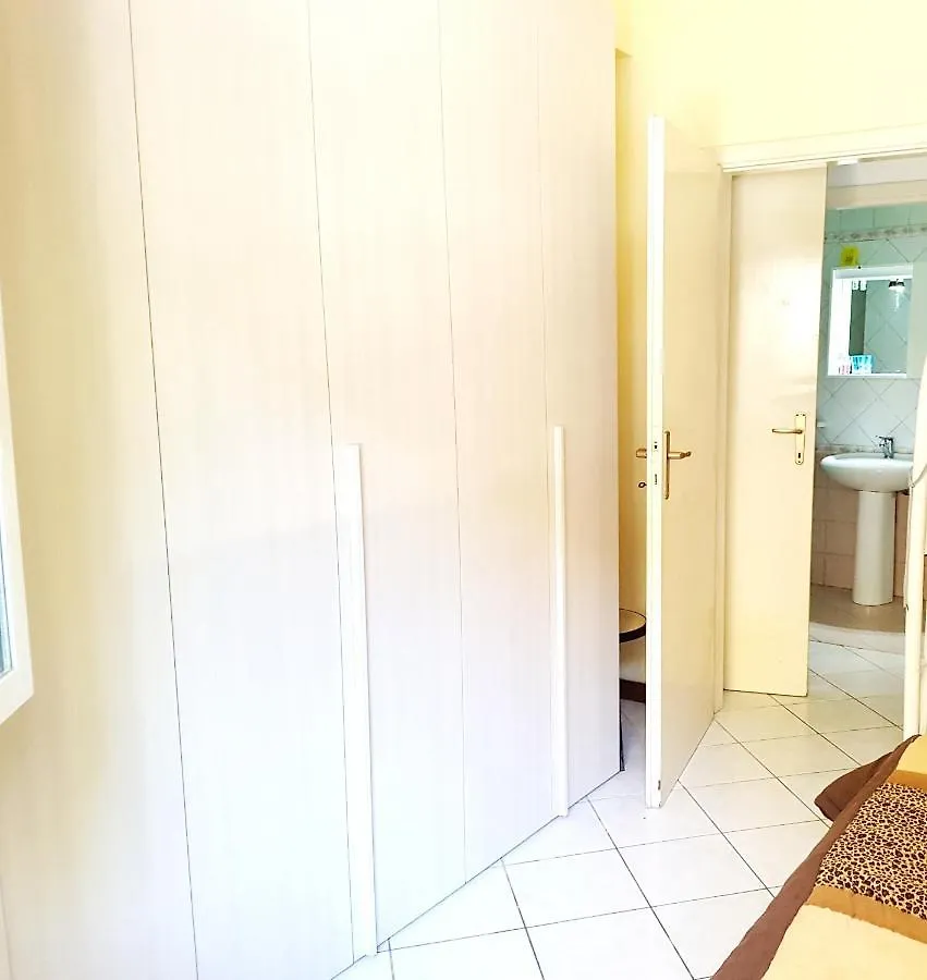 Condominio Tevere Cesenatico 0*,